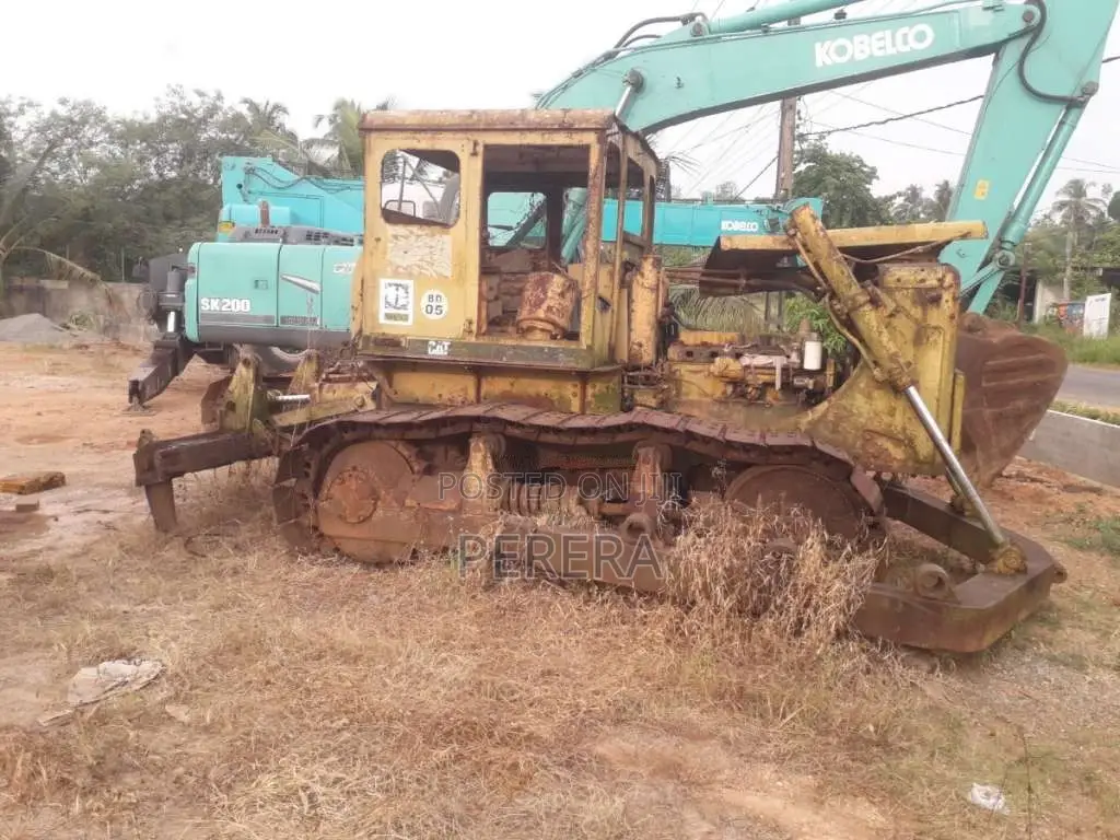 CAT D6C 2004 Heavy-Duty (Used)