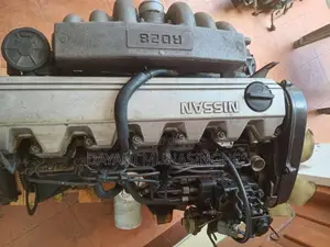 Nissan cedric RD28 full complete engine with giarbox for Other