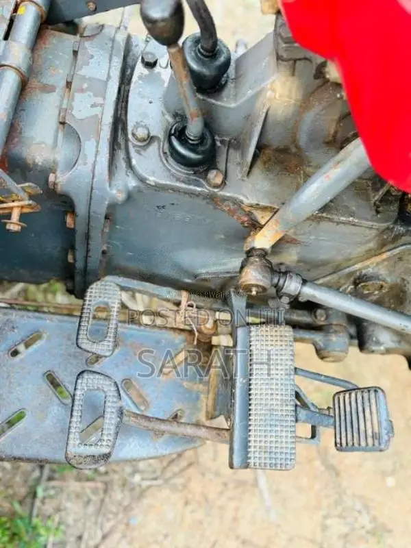 Massey-Ferguson 135 DL 1995 Tractor (Used)