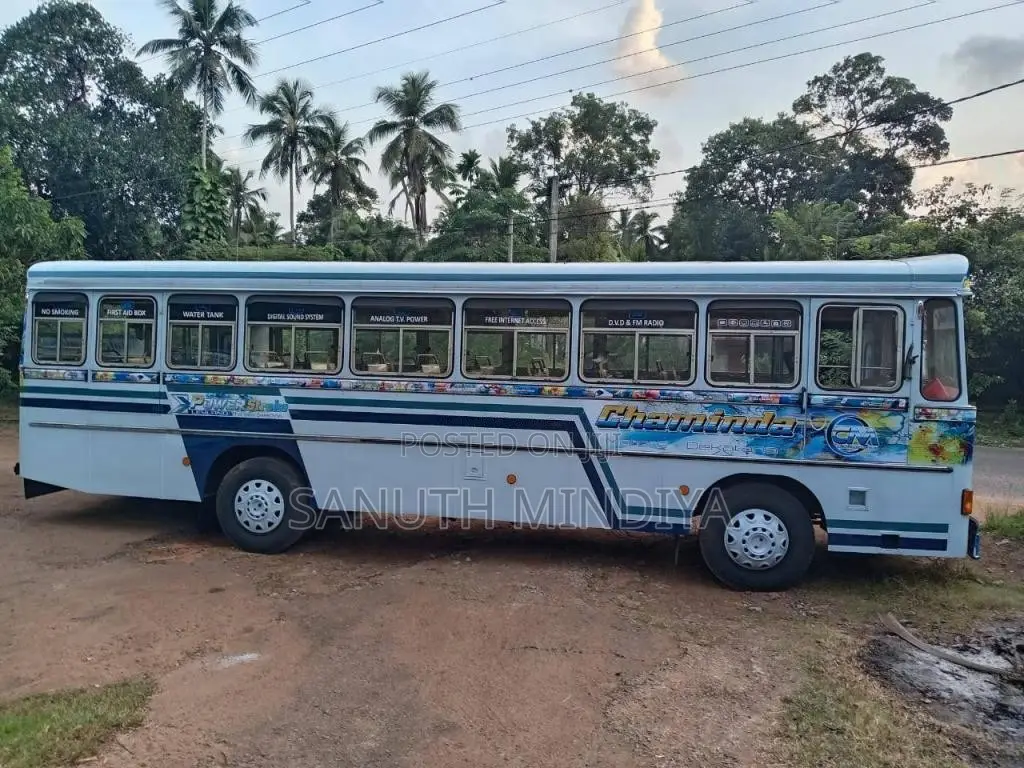 Ashok-Leyland Viking 2007 Bus (Used)