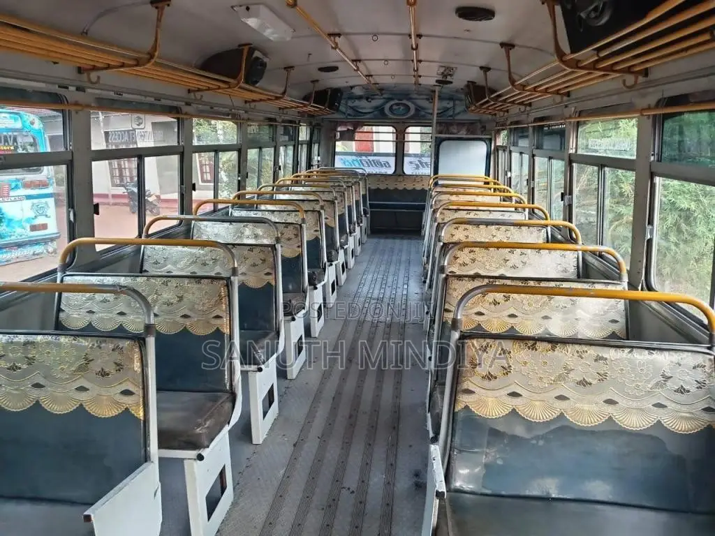 Ashok-Leyland Viking 2007 Bus (Used)