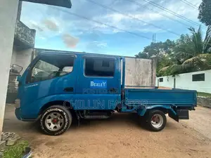 Toyota Toyoace 2004 Crew Cab (Used)
