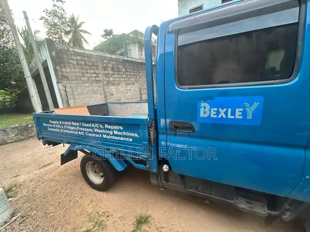 Toyota Toyoace 2004 Crew Cab (Used)