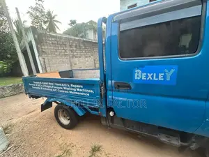 Toyota Toyoace 2004 Crew Cab (Used)