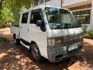 Mazda Brawny 2000 Crew Cab (Used)