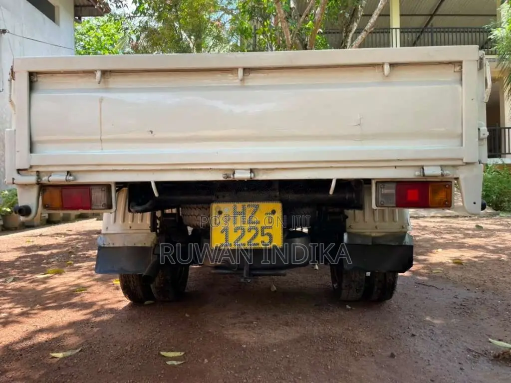 Mazda Brawny 2000 Crew Cab (Used)