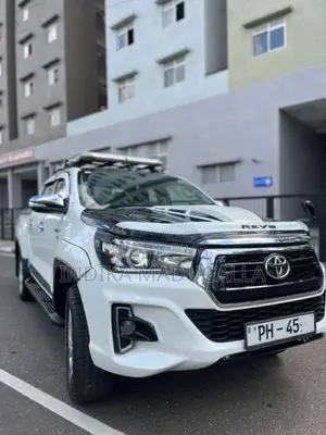 Toyota Hilux 2017 Pickup (Used)