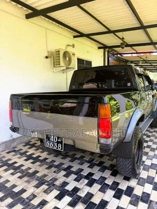 Nissan D21 1985 Pickup (Used)