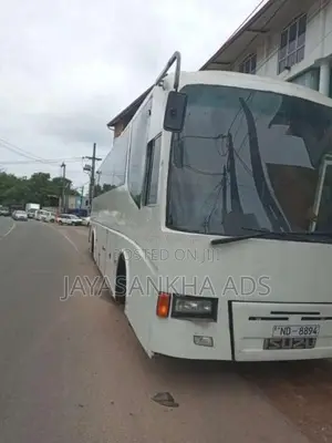 Isuzu Journey 2001 Bus (Used)