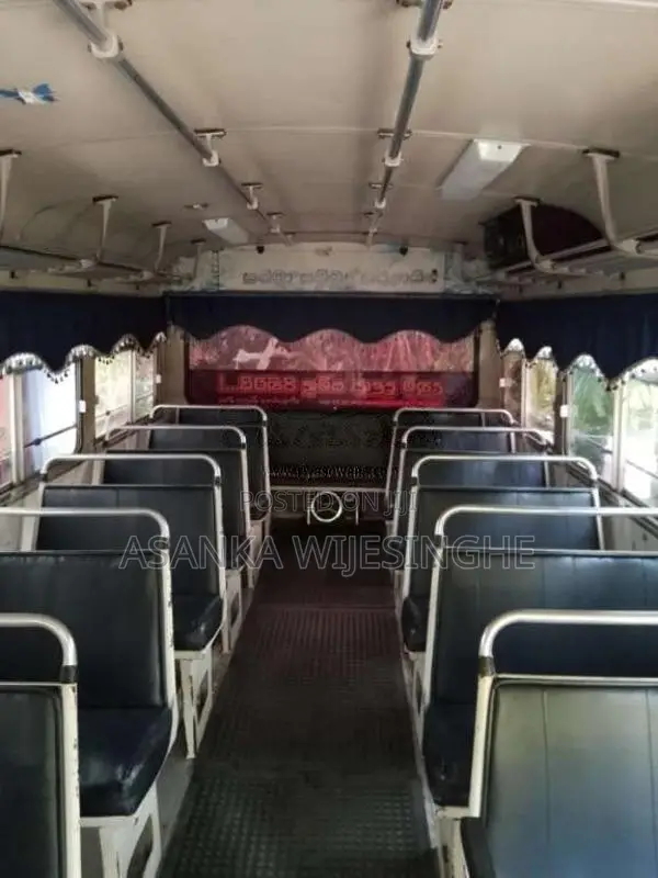 Ashok-Leyland Comet 2004 Bus (Used)