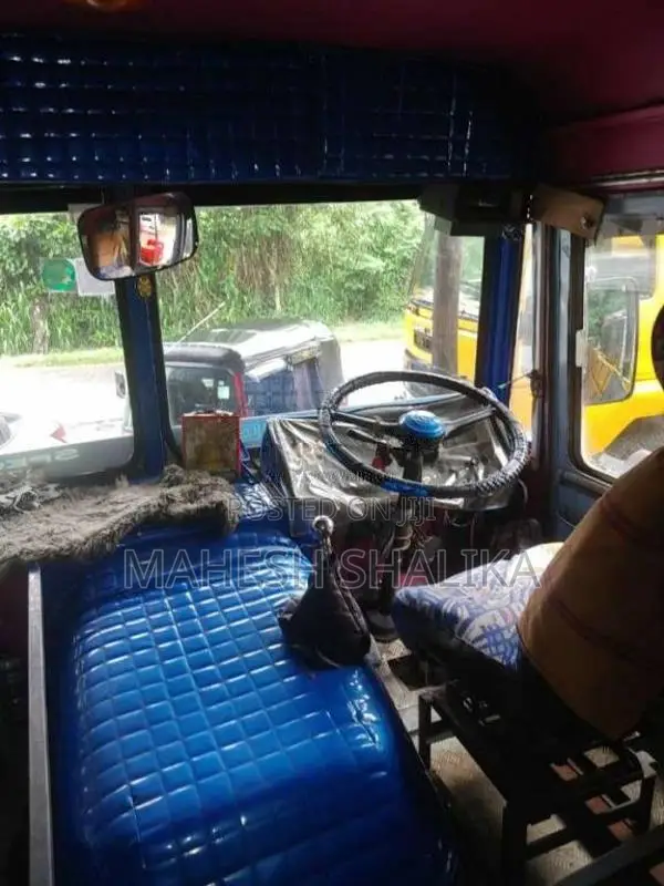 Ashok-Leyland Comet 2001 Bus (Used)