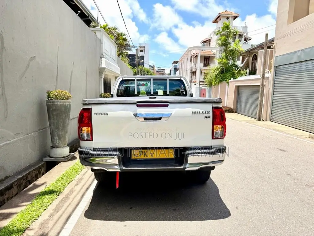 Toyota Hilux 2020 Pickup (Used)
