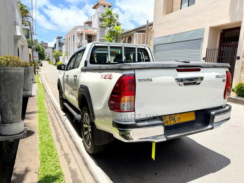 Toyota Hilux 2020 Pickup (Used)