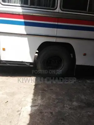 Ashok-Leyland Hino Power 2006 Bus (Used)