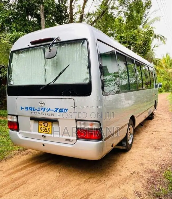 Toyota Coaster 2010 Bus (Used)