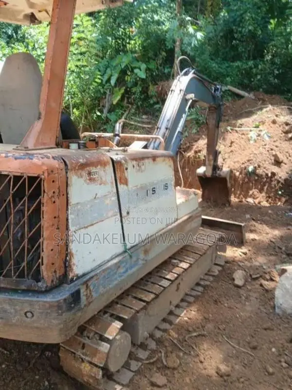Mitsubishi ME30 2015 Heavy-Duty (Used)