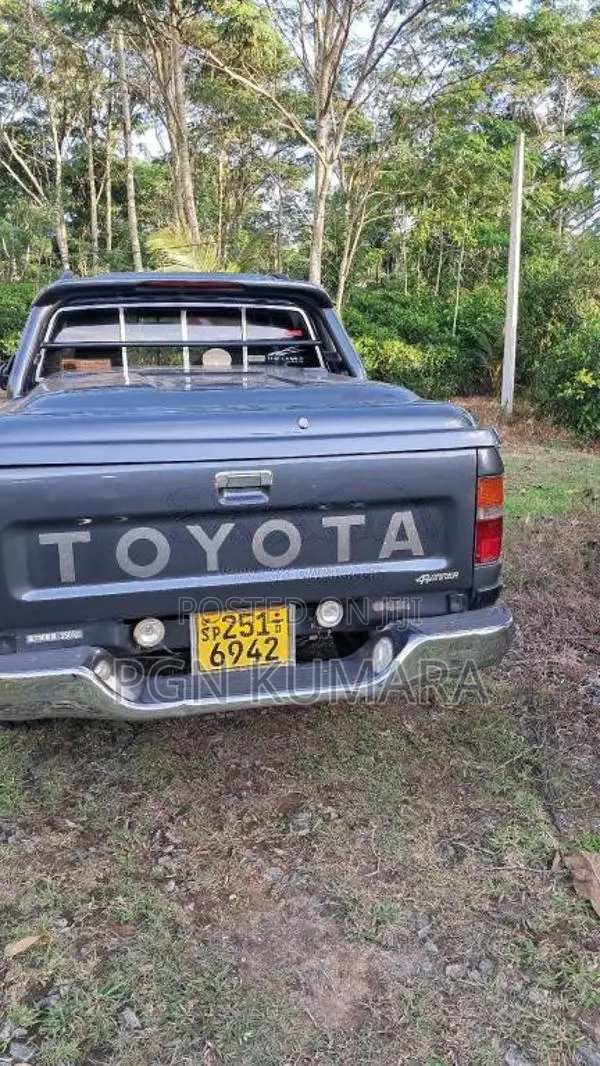 Toyota LN107 Hilux 1994 Pickup (Used)