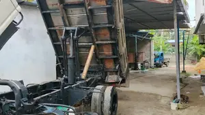 Isuzu Tipper 1999 Lorry (Used)