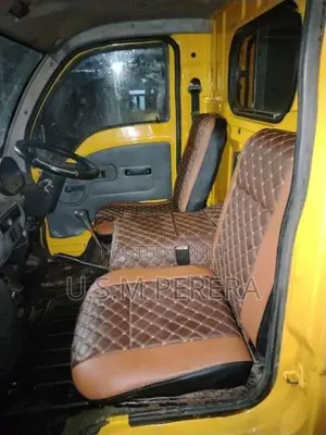 Tata Dimo Batta 2011 Lorry (Used)