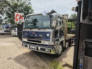 Mitsubishi Fuso Self Lorder Low Bed 2001 Lorry (Used)
