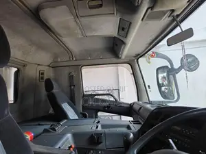Mitsubishi Fuso Self Lorder Low Bed 2001 Lorry (Used)