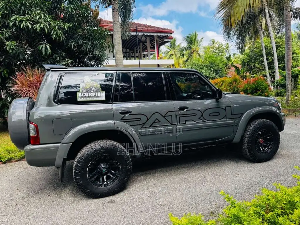 Nissan Patrol 1999 SUV (Used)