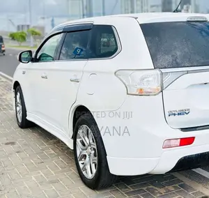 Mitsubishi Outlander 2014 SUV (Used)