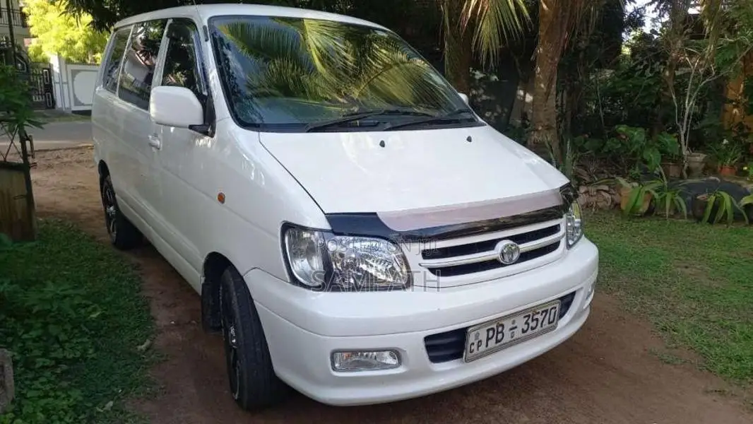 Toyota Noah CR42 2002 Van (Used)