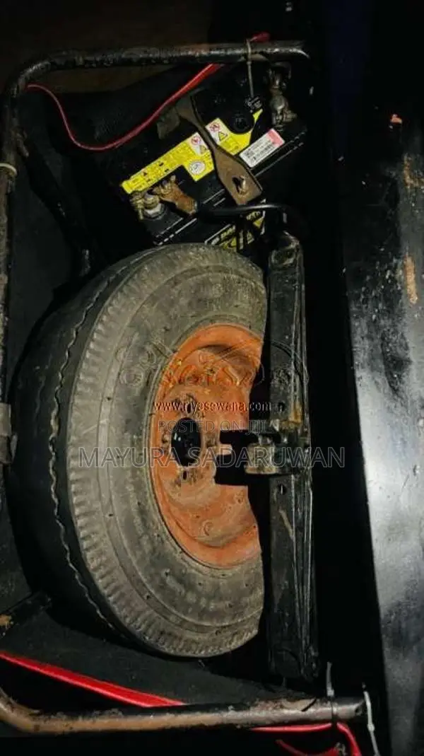 Bajaj RE 205 2011 Three Wheel (Used)