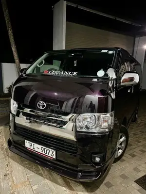 Toyota Gdh Kdh Dark Prime 2018 Van (Used)