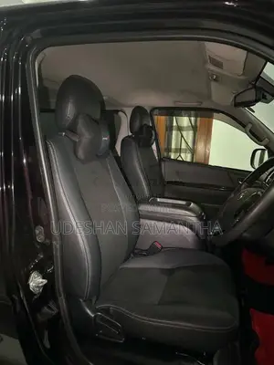 Toyota Gdh Kdh Dark Prime 2018 Van (Used)
