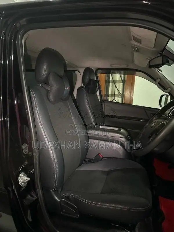 Toyota Gdh Kdh Dark Prime 2018 Van (Used)