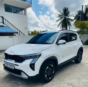 Kia Sonet 2025 SUV (Used)