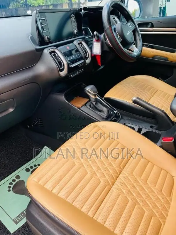 Kia Sonet 2025 SUV (Used)