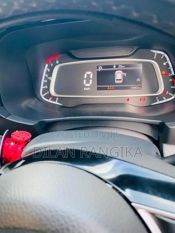 Kia Sonet 2025 SUV (Used)