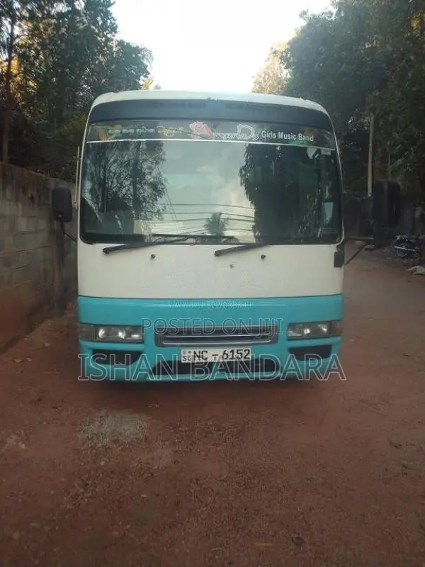 Isuzu 2008 Bus (Used)