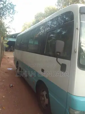Isuzu 2008 Bus (Used)