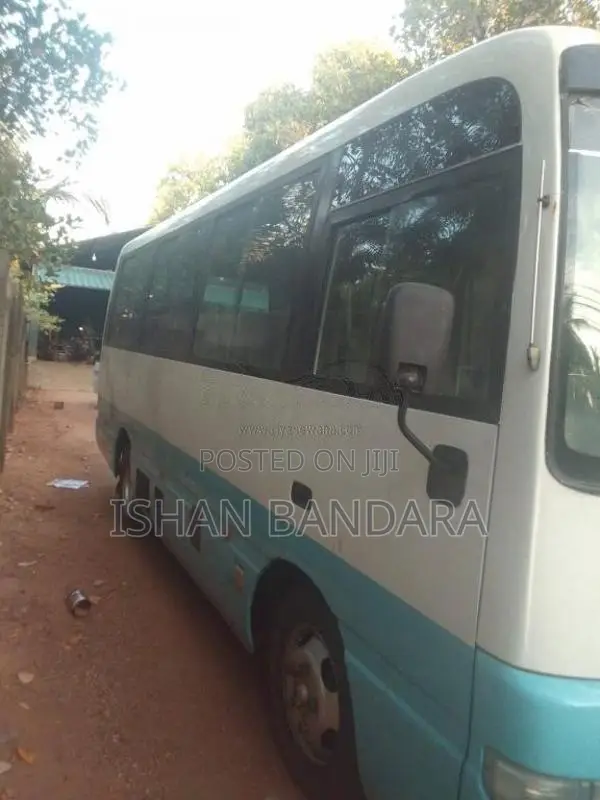Isuzu 2008 Bus (Used)