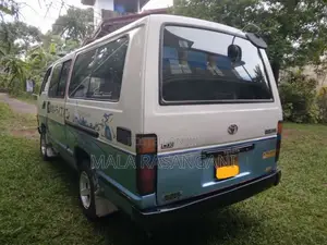 Toyota Hiace Shell LH61 Long 1987 Van (Used)