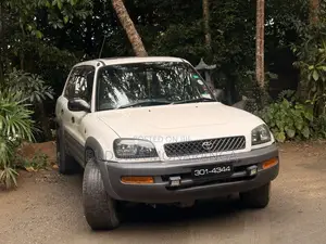 Toyota RAV4 1996 SUV (Used)
