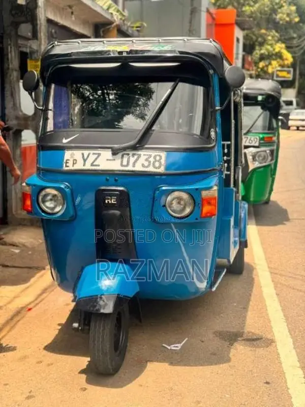 Bajaj 4 Stroke 2012 Three Wheel (Used)
