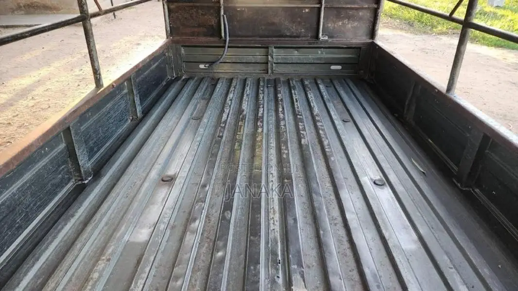 Mahindra Bolero Maxi Truck 2016 Pickup (Used)