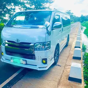 Toyota KDH Super GL DARK PRIME 2015 Van (Used)