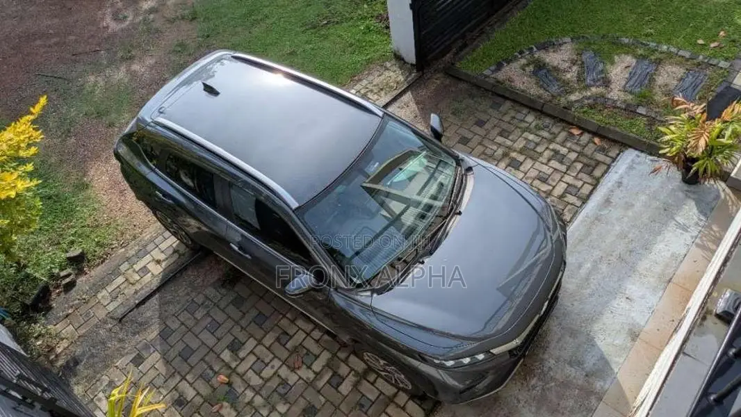Suzuki Fronx Alpha 2025 SUV (Used)