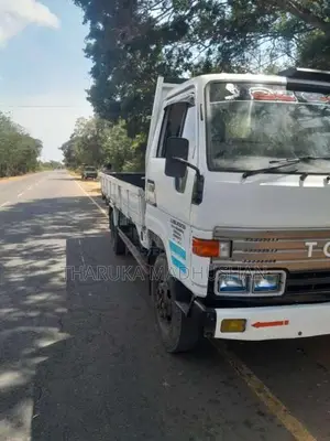 Toyota Lorry Toyota 1993 Lorry (Used)