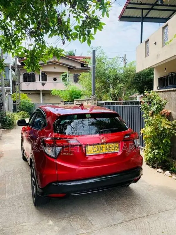 Honda Vezel 2017 SUV (Used)