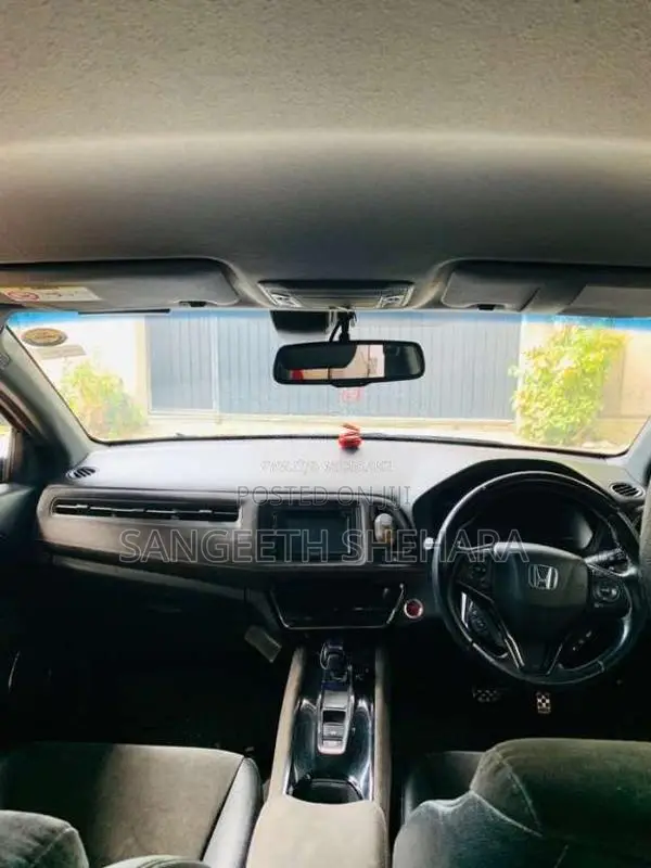 Honda Vezel 2017 SUV (Used)