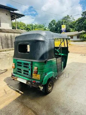 Bajaj RE 2 Stroke 2001 Three Wheel (Used)