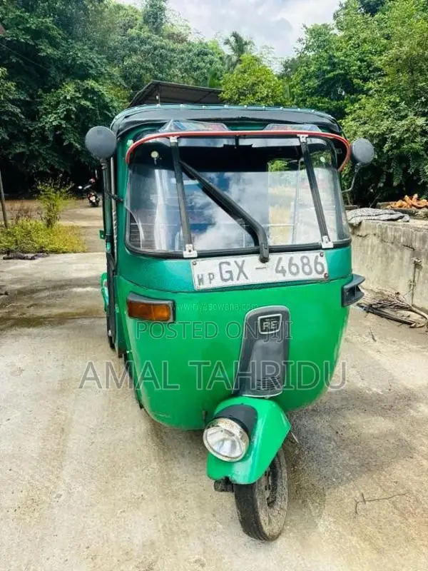 Bajaj RE 2 Stroke 2001 Three Wheel (Used)