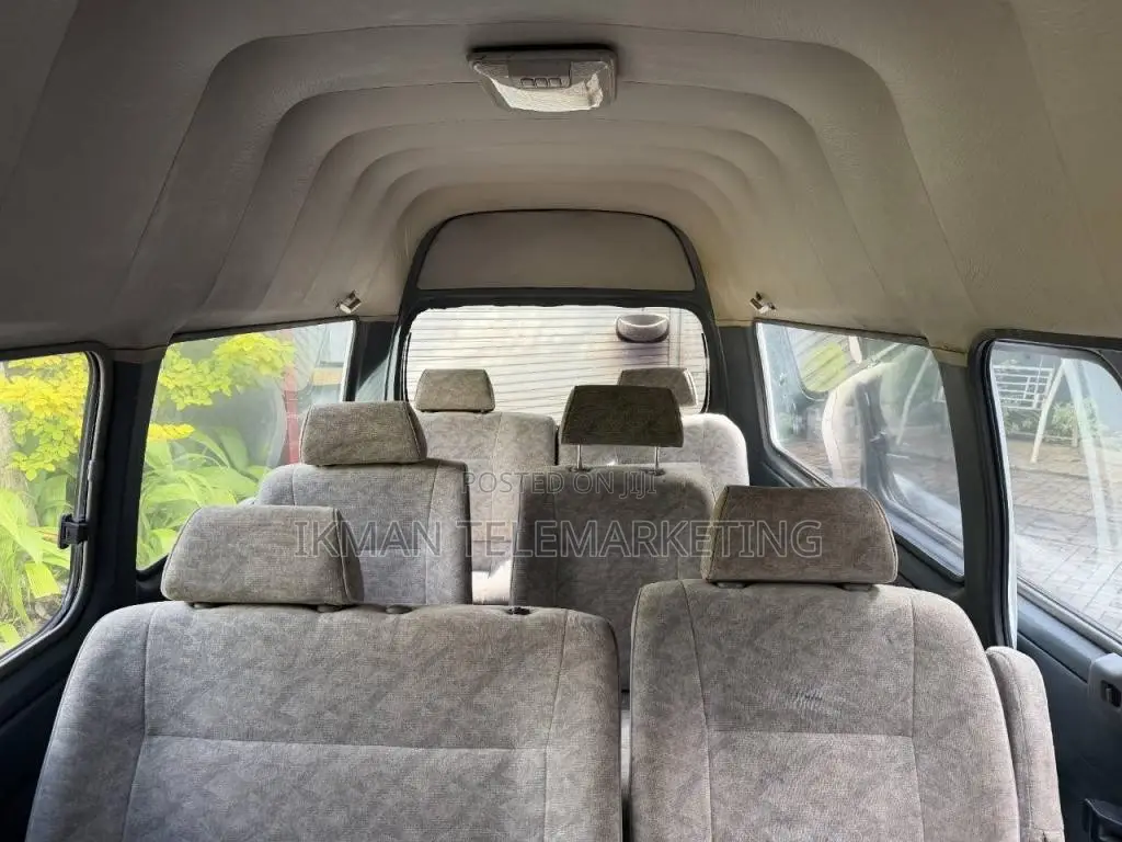 Nissan Caravan E25 High Roof 2009 Van (Used)